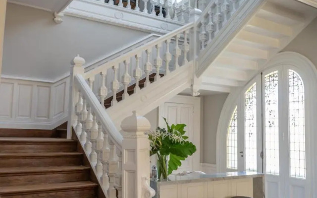 Villa Julia Suites & Resorts