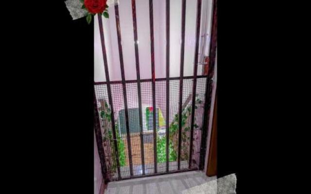 Homestay Razin Gong Badak