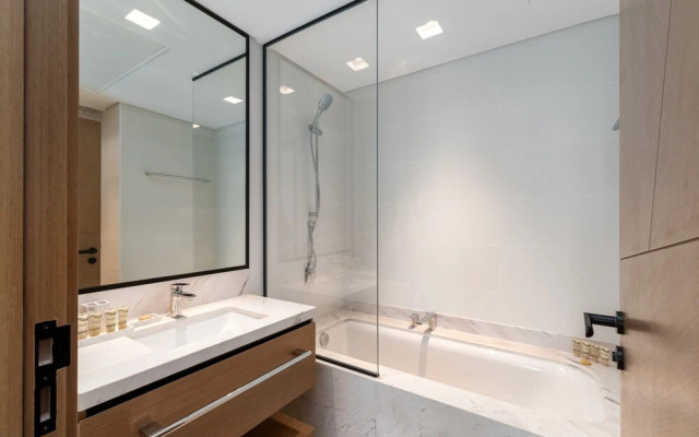 Palace Residence - 910 - DC