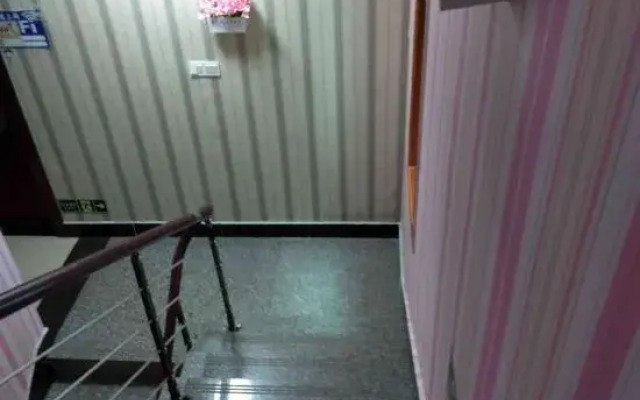 Weipai Business Hotel