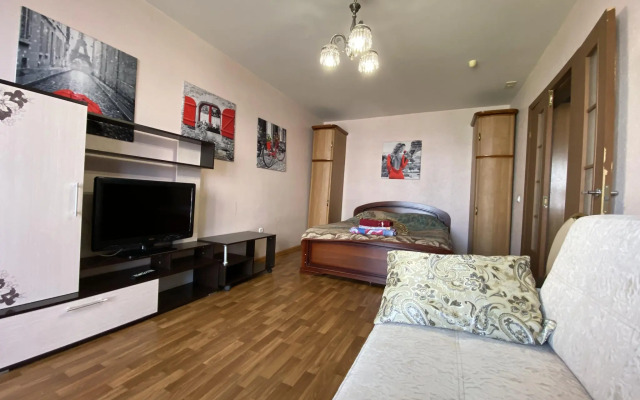 Апартаменты на проспекте Н.С. Ермакова 30