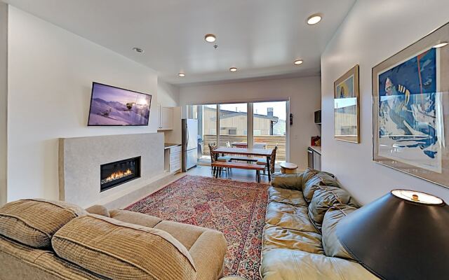 2752whmr 3 Bedroom Townhouse