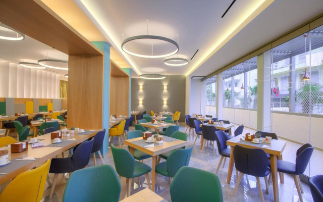 Blue Lagoon City Hotel