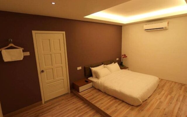 Camelia Holiday Home