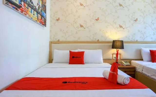 Reddoorz Near Nguyen Hue Walking Street 3