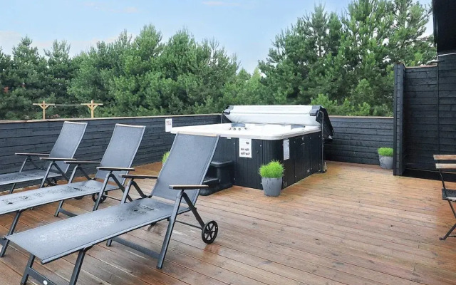 9 Person Holiday Home in Vaeggerlose