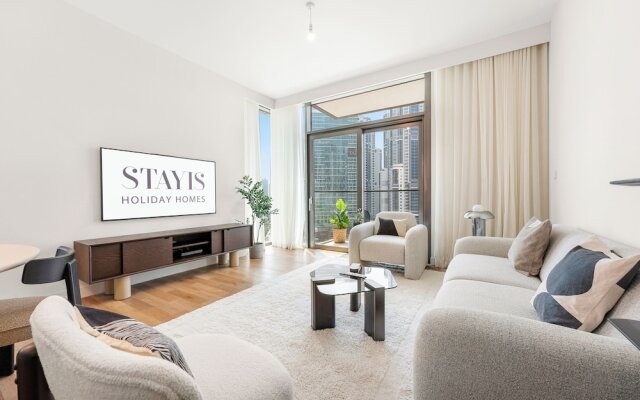 Stayis- Luxurious 2 BR near Burj Khalifa