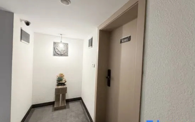 Xiaojia Biyu Business Hotel