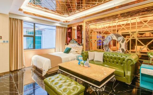 Andersen Theme Apartment