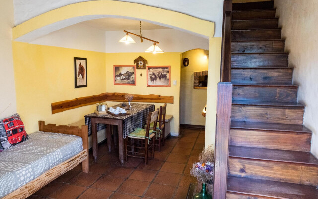 Reina Mariana Bungalows
