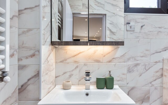 Luxury Show Apartment 1-bed in Daba Bakuriani