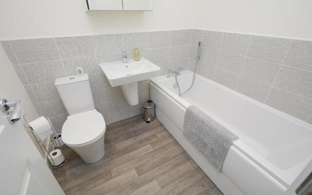 Royal Derby Hospital 3 bed Town House