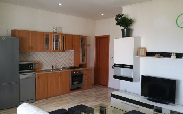 Apartment "sunny" Near the Center and Beach