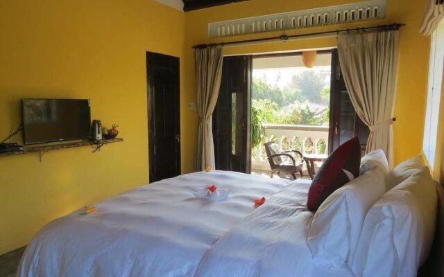 An Bang Beach Villas