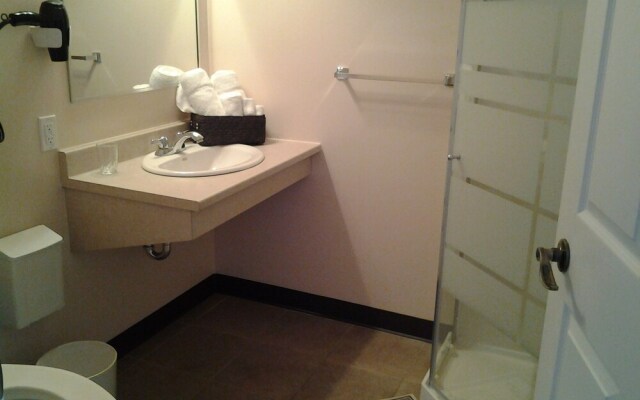 Auberge La Taniere A Tadoussac