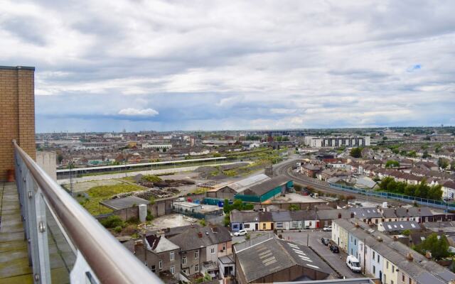 Contemporary 2 Bedroom Apartment Near Ifsc