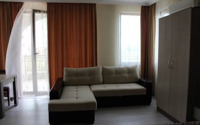 Brilliant Aparthotel