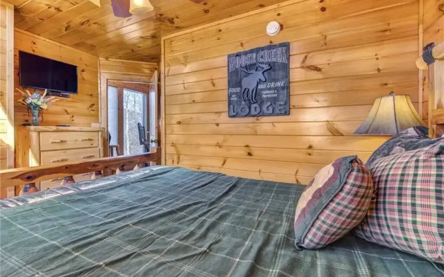 Bear's Eye View by Jackson Mountain Rentals