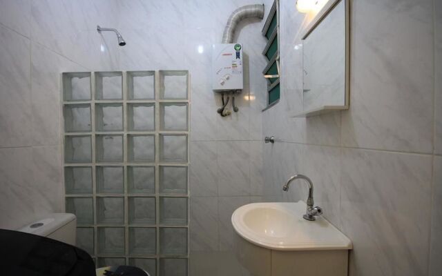 GoHouse - Apartamento Ferreira 311 - Rua Sá Ferreira, Copaca
