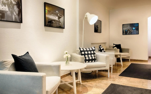 Home Hotel