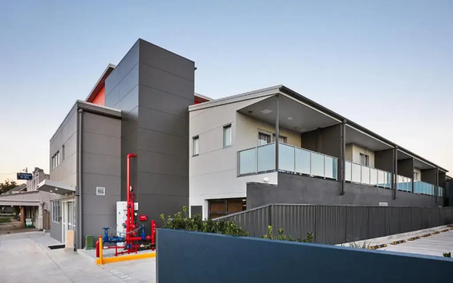 East Maitland Executive Apartments
