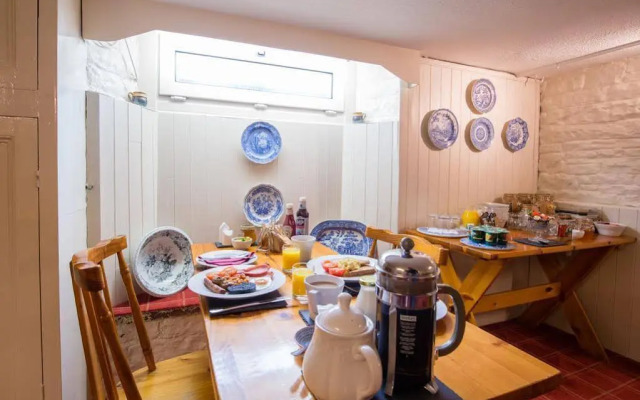 Blue Swallow Guesthouse