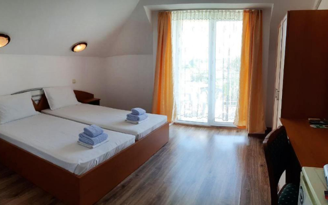 Hotel Aia Kavatsi