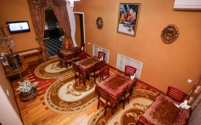 Almaz Guest House