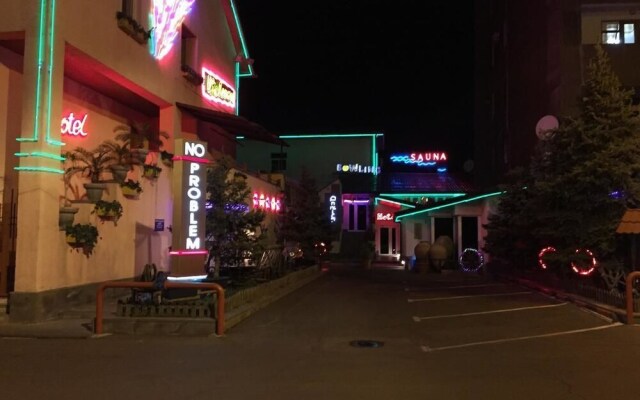 No Problem Hotel at Glinka Street