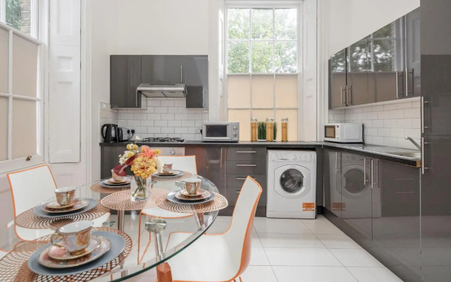 London City Premium Apartment with Parking