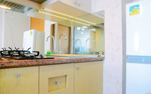 Full Parquette 2BR @ Cinere Bellevue Apartment