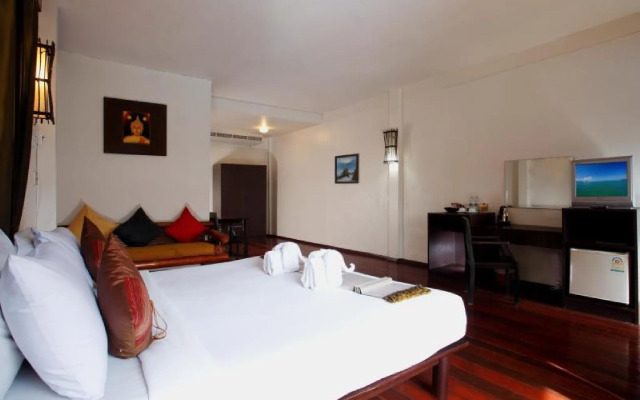 Bamboo Beach Hotel & Spa