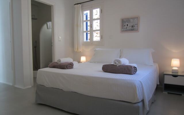Mykonos Scorpion Beachfront Suites
