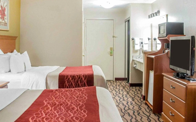 Studio 6 Claremore, OK