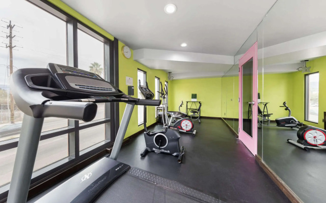 BLVD Hotel and Studios Universal-Hollywood, Ascend Hotel Collection