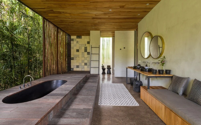Chameleon Villa Bali