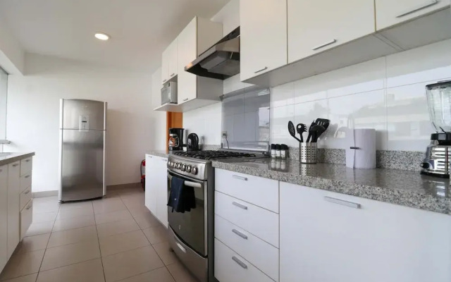 w Radiant 2BR w Modern Terrace in Miraflores