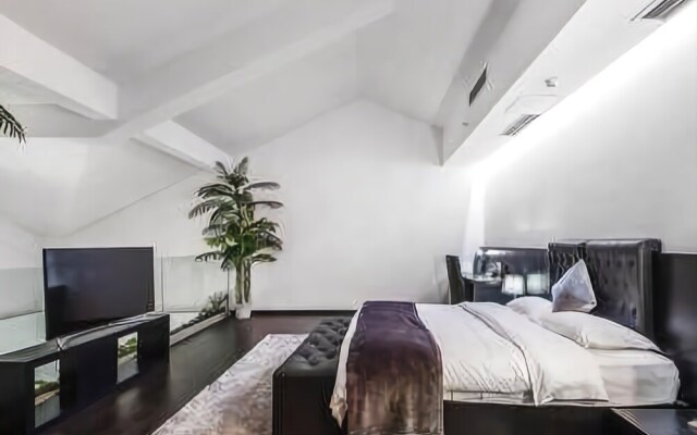 Harcourt Shangshehui Hotel
