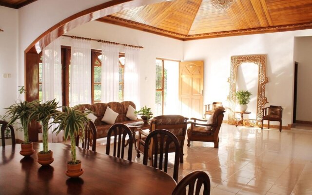 Sobaya Bungalow Hotel