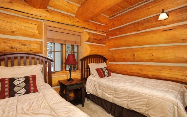 Paradise Meadow Lodge