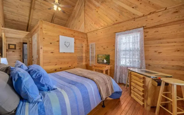 Beautiful View Log Cabin Fireplace Hot Tub Arcade Pool Fishing