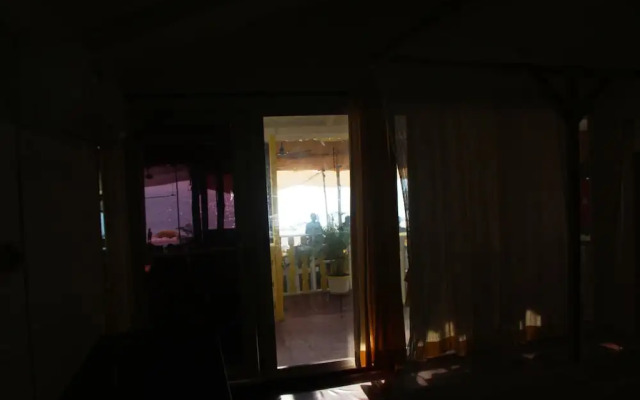 Cuba Premium Huts