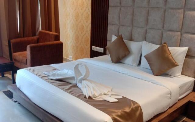 RR Hotel and Resort