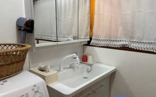 Guesthouse Fukuura – Bathroom – Yugawara
