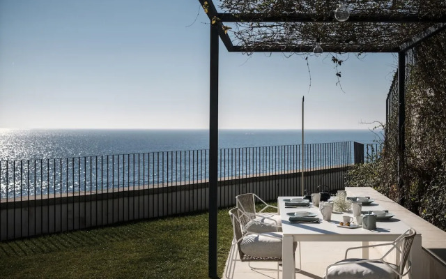Seaview Castle by Cadenzalux
