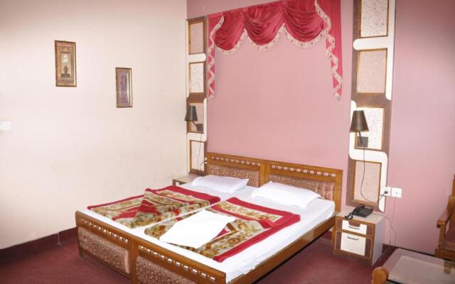 Hotel Pratiksha