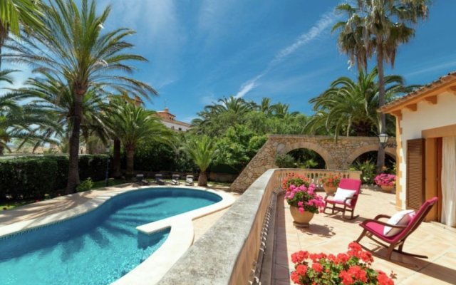 Villa located in first line from the beach on the isle of Mallorque