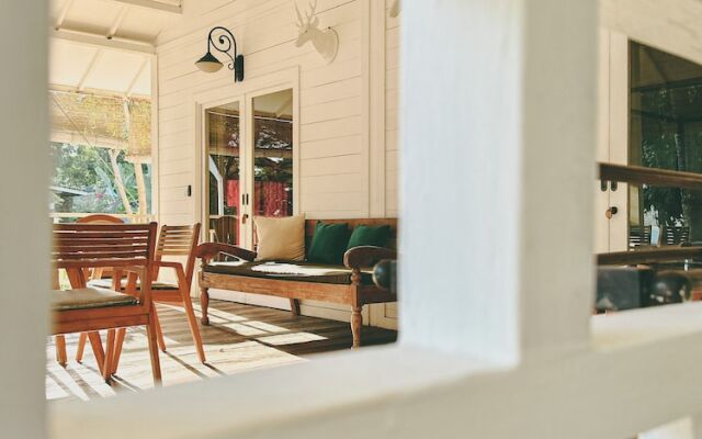 Villa Matahari Terbenam