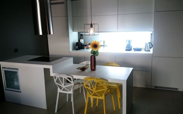 Athina Art Apartments