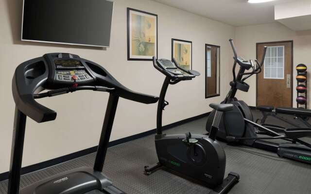 Baymont by Wyndham Belleville Airport Area